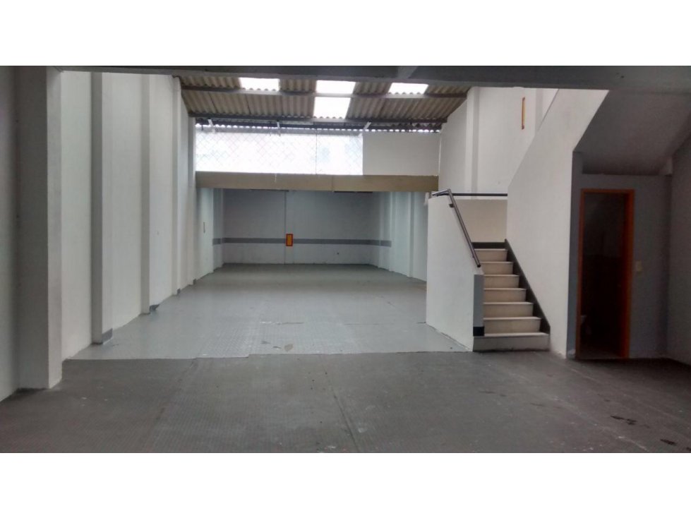 BODEGA ARRIENDO NORTE 280 M2 TIBABITA-LIJACA