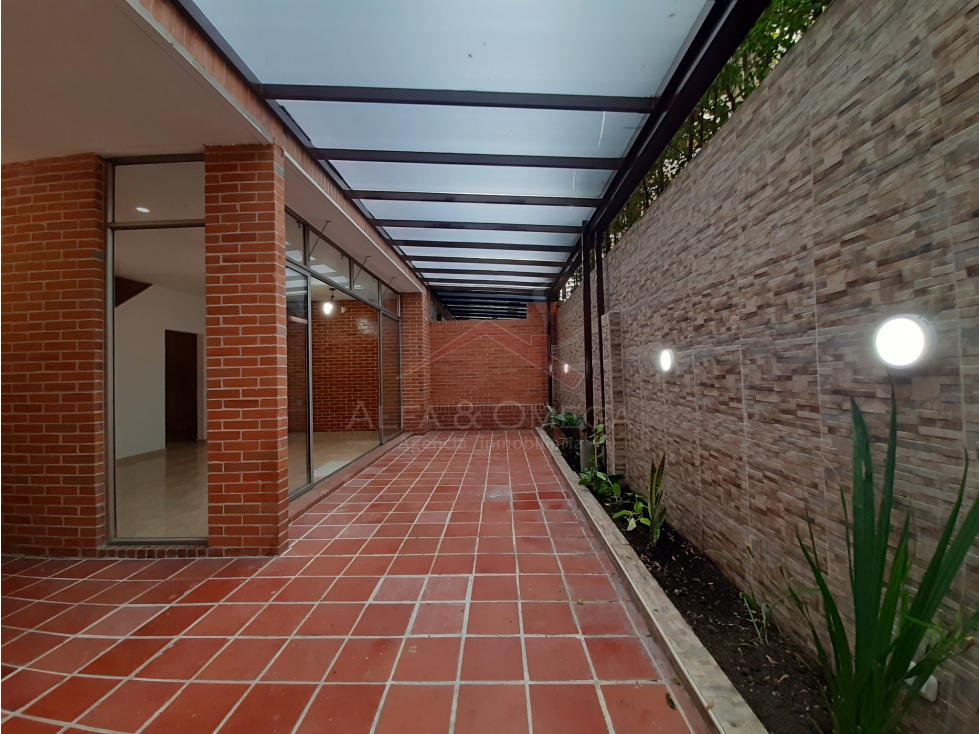 IBAGUÉ-CONJUNTO CERRADO. ALTAMIRA RESERVADO VENTA DE CASA