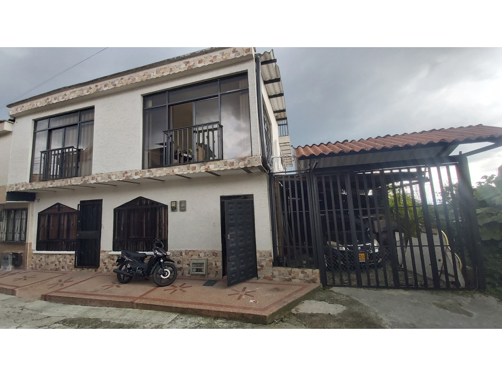 Hermosa casa bifamiliar al occidente de Armenia 2 rentas