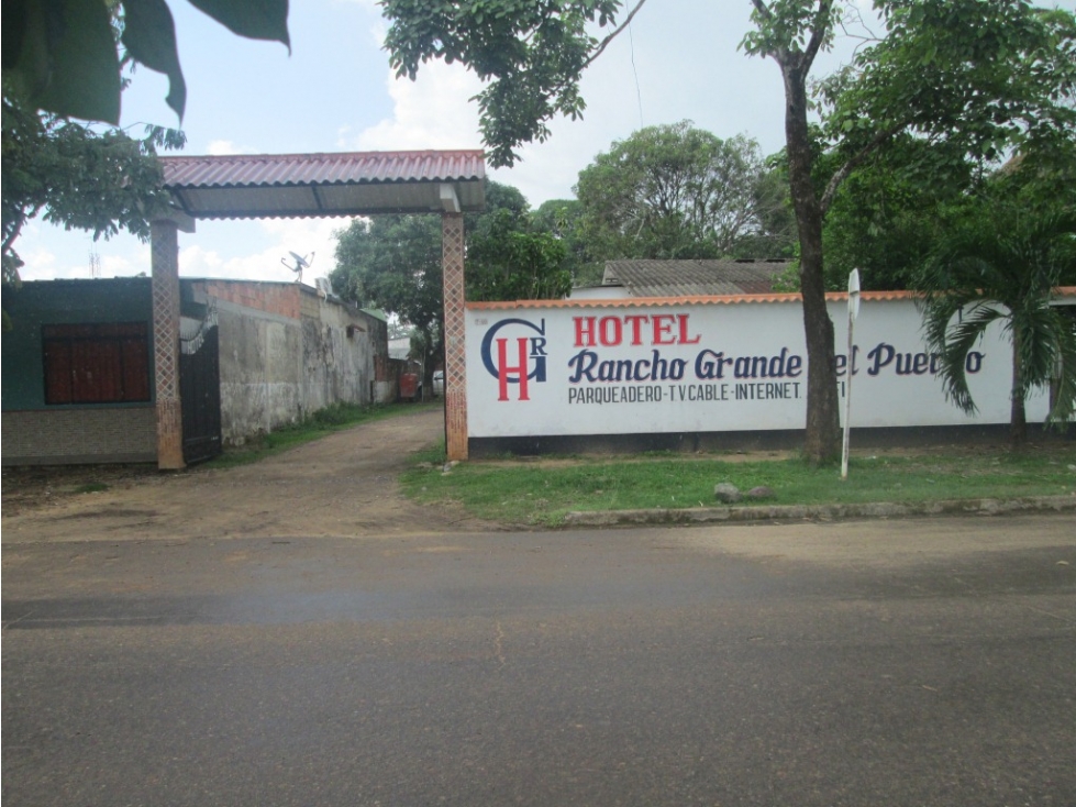 VENTA TERRENO ANTIGUO HOTEL EN EL CENTRO DE  PUERTO LOPEZ META