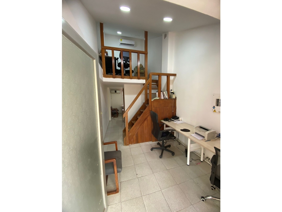 OFICINA EN ARRIENDO - PRADO