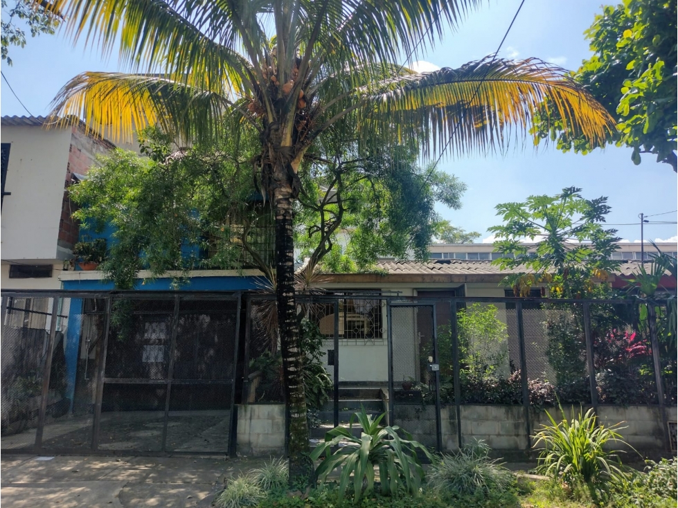 VENDO CASA BIFAMILIAR VIPASA  BA