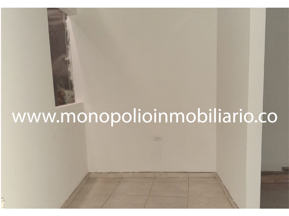 ESPLENDIDA CASA UNIFAMILIAR EN VENTA - GUAYABAL COD: 26244