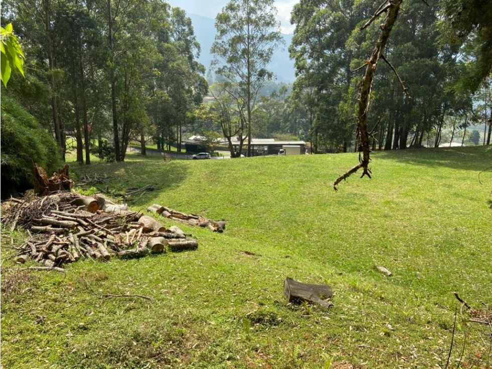 Lote en venta loma del Escobero
