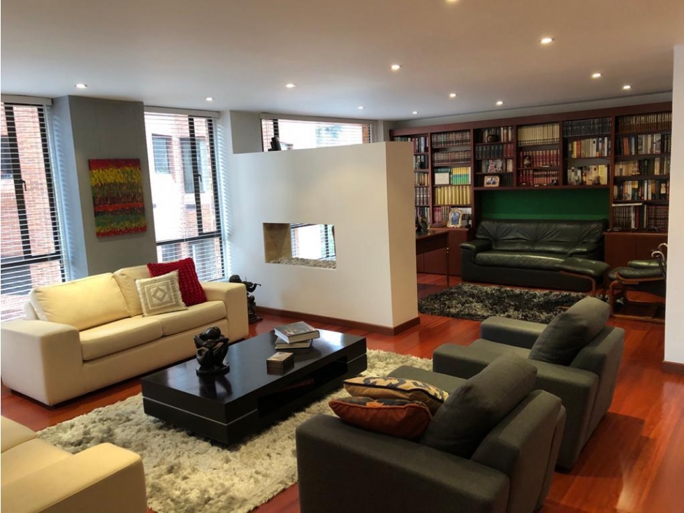 En el Retiro Bogotá lindo apartamento remodelado. JCAS