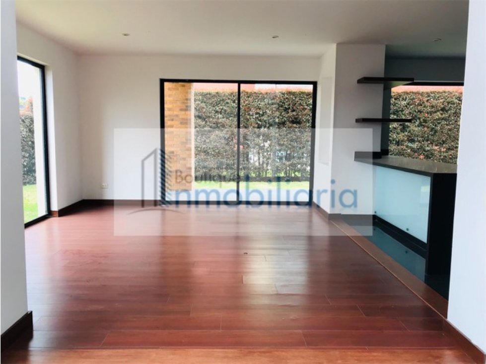 VENDO CASA EN SENDEROS DE CANELON CAJICA