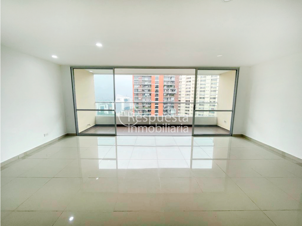 Venta apartamento sector Santafe, El Poblado (recibo criptomonedas)