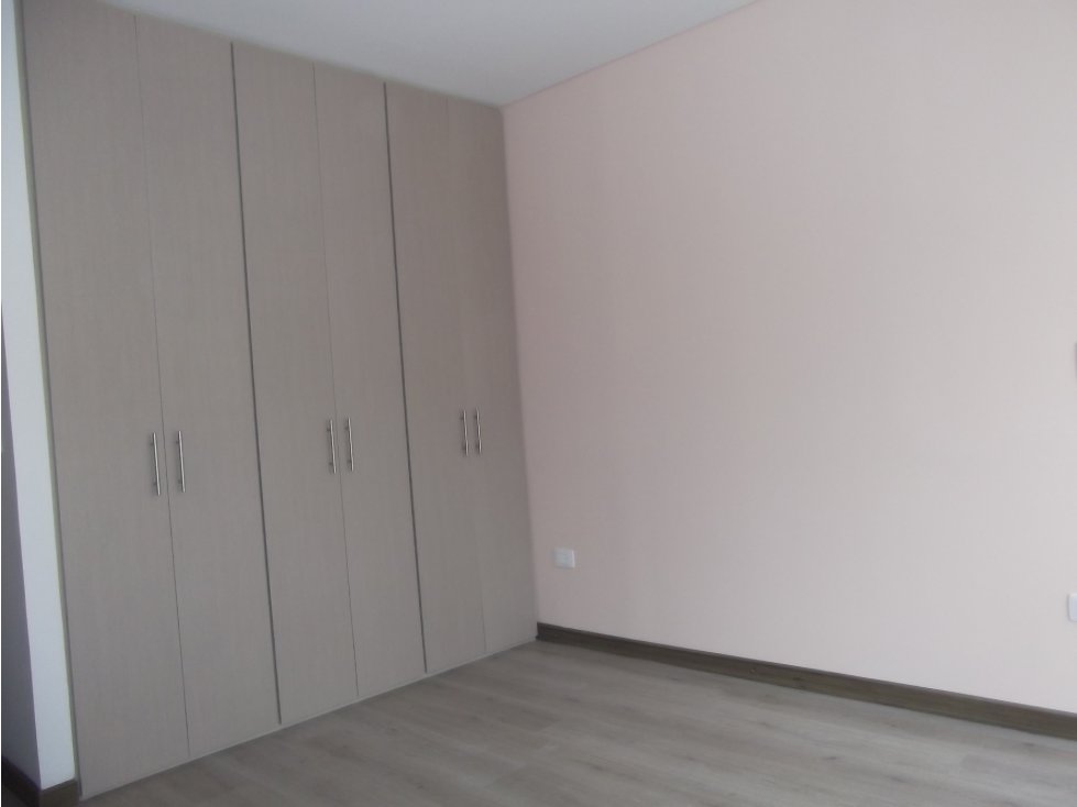 SE VENDE APARTAMENTO EN EL NORTE