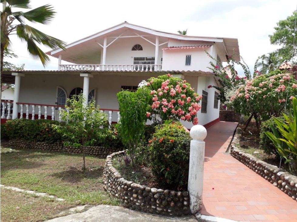 Casa Campestre en venta-Ricaurte