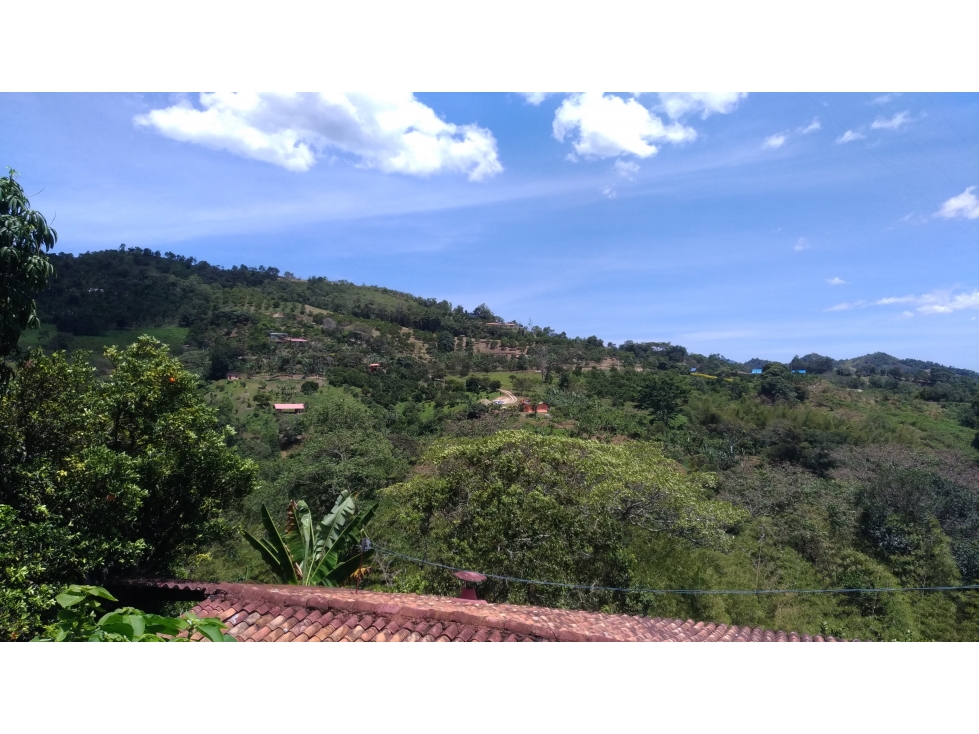 Hermosa finca en Sasaima Cundinamarca, buen clima, linda vista