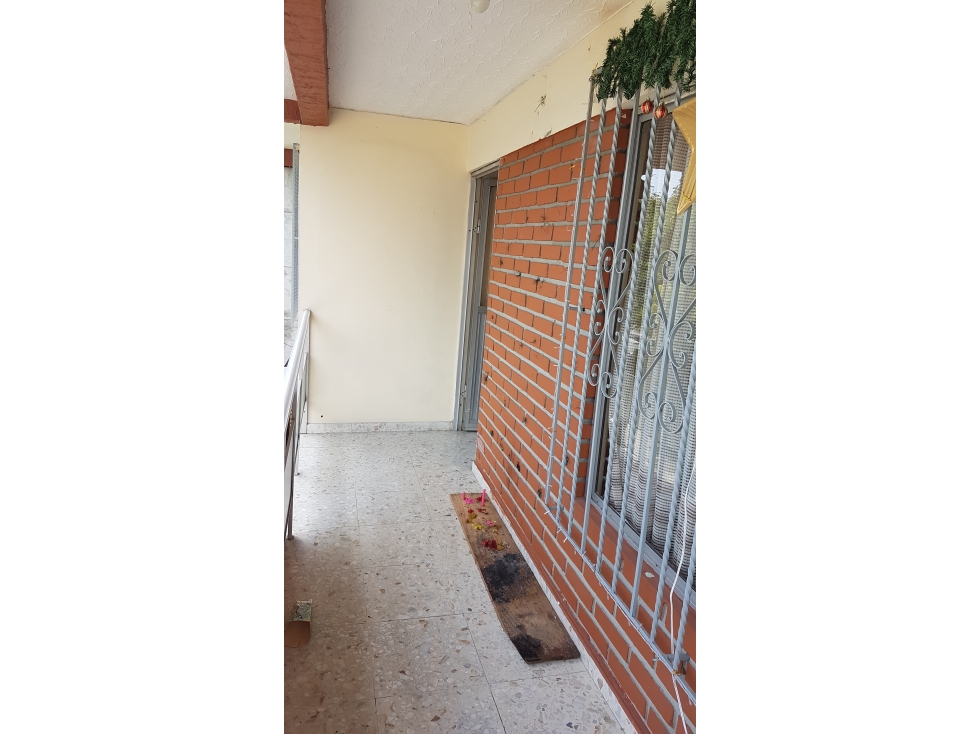 VENTA CASA EN LOS CAMBULOS SUR CALI (FT)