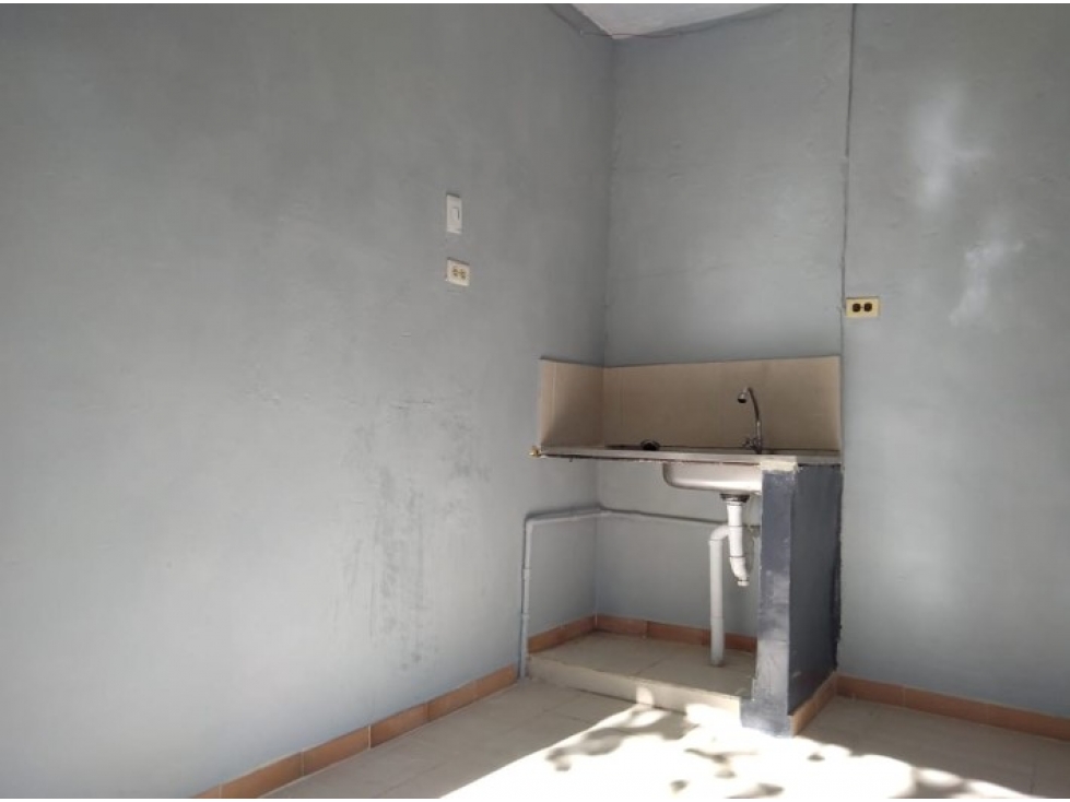 Arriendo Local En Santa Lucia