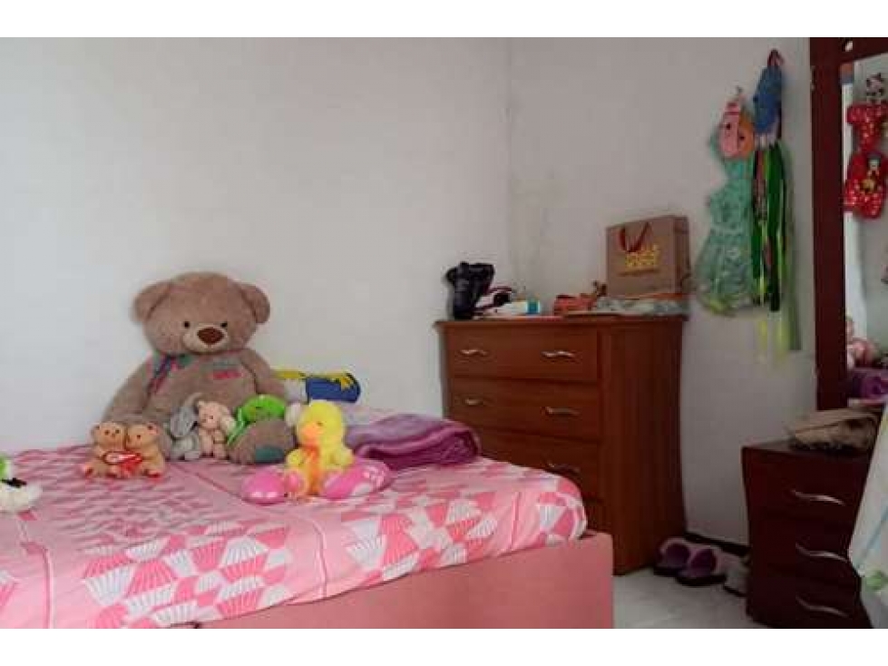 GEA Vende Casa Bifamiliar - B. Solidaridad