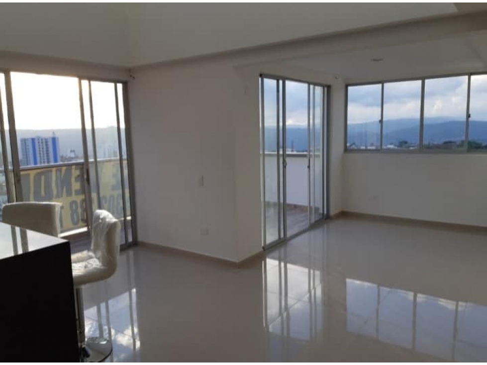 VENDO PENTHOUSE BUCARAMANGA. PERMUTO