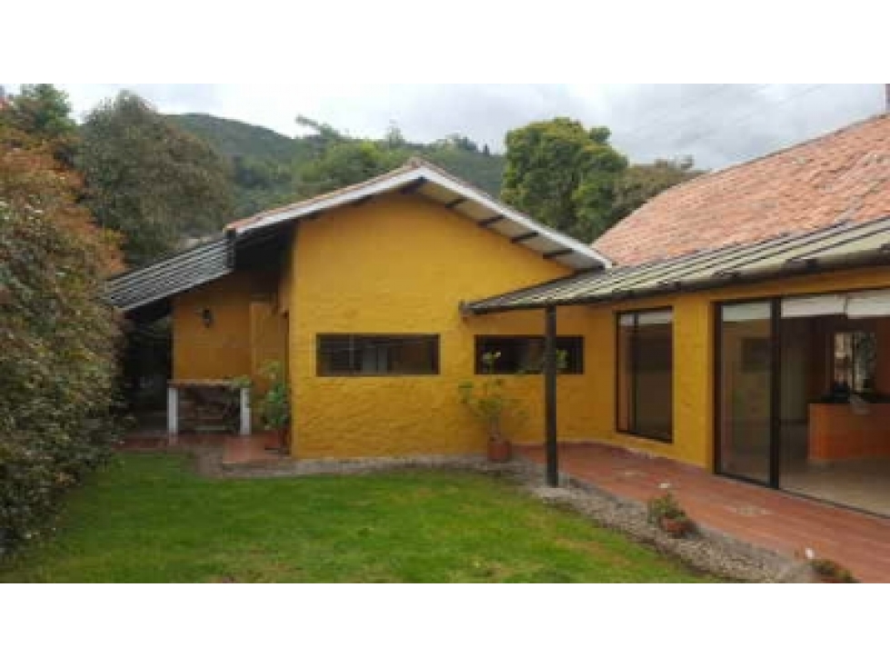 SE VENDE CASA CAMPESTRE EN COTA