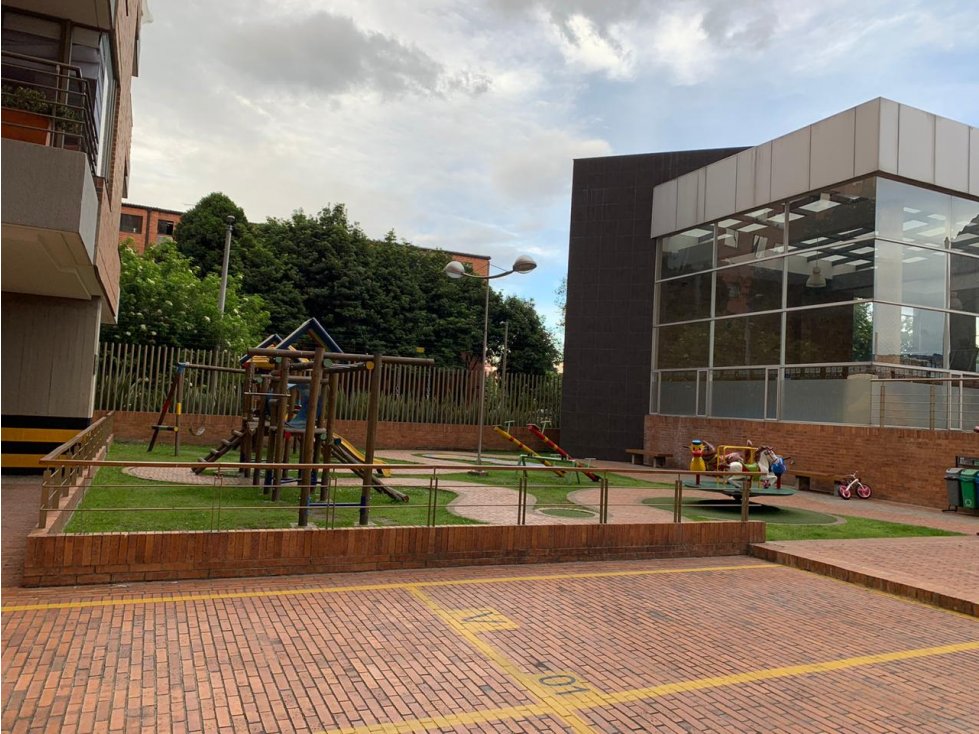 SE VENPERMUTA APARTAMENTO EN BOGOTA COLINA CAMPESTRE