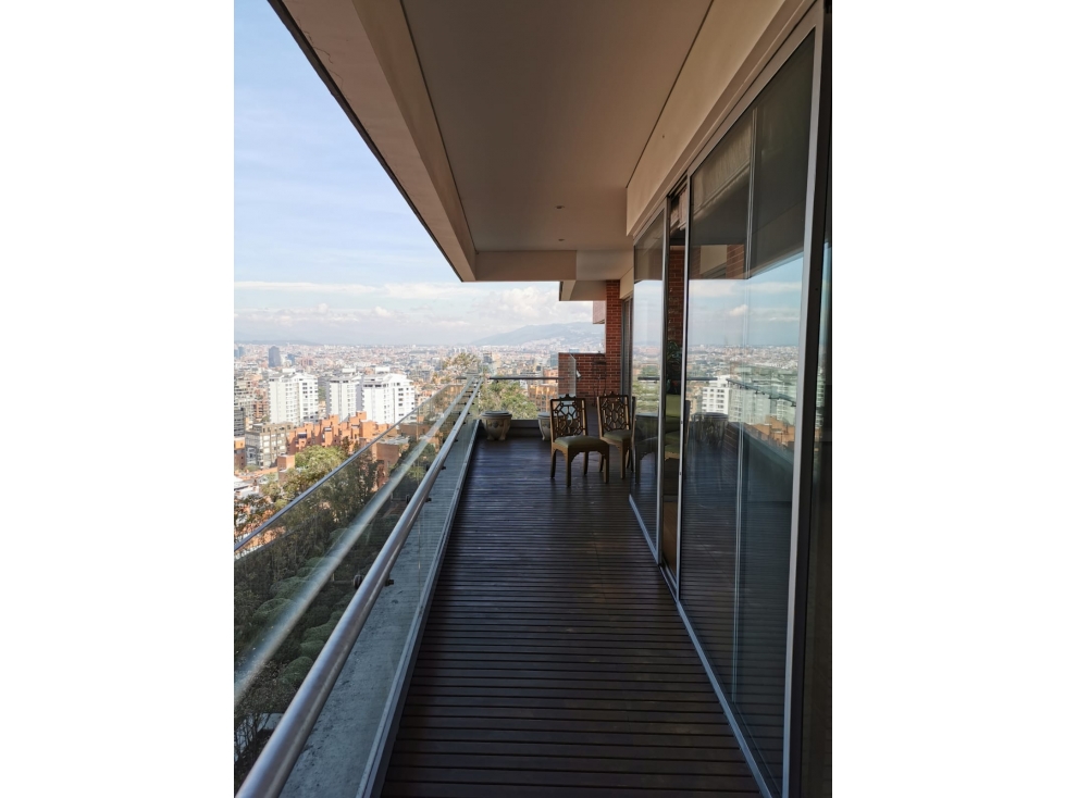 VENTA ESPECTACULAR APARTAMENTO EN ROSALES EXTERIOR CON TERRAZA