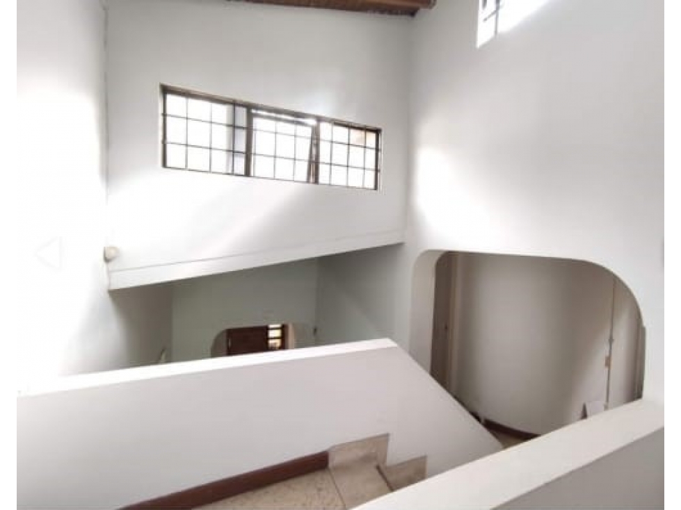 Casa en Venta en Medellín - Los Almendros