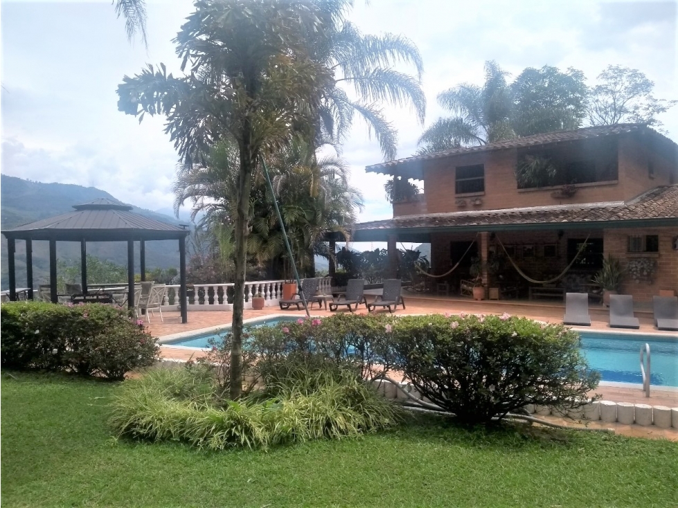 Venta Casa Finca recreacional y frutal en vereda de Barbosa, Antioquia