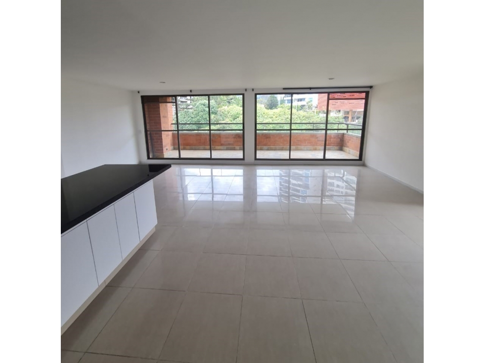 Venta Penthouse Dúplex Loma Linda, Sabaneta