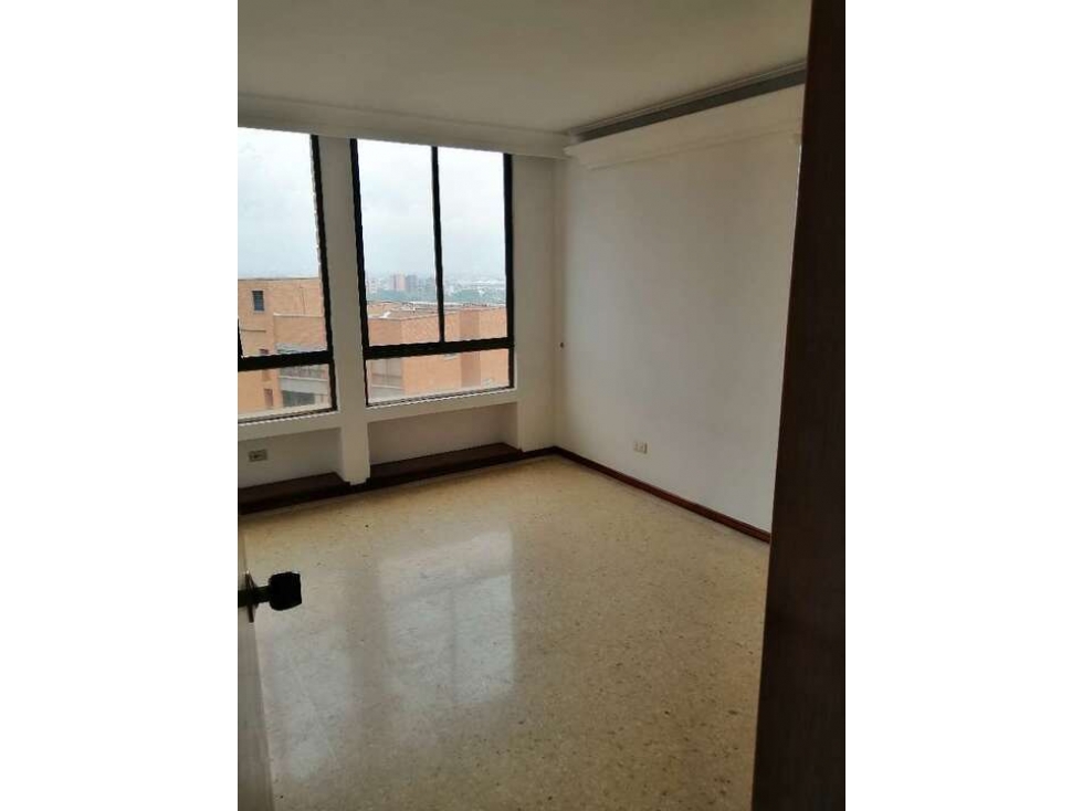 Penthouse en arriendo o venta, Sector Santa Maria De Los Ángeles