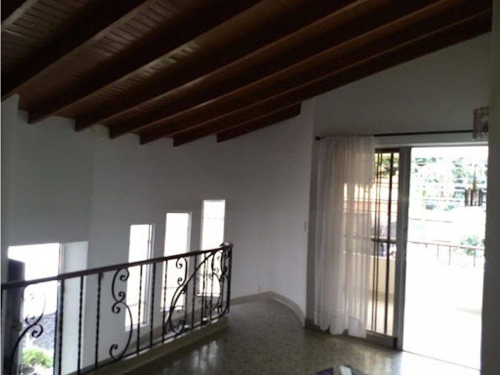 casa comercial en arriendo laureles conquistadores