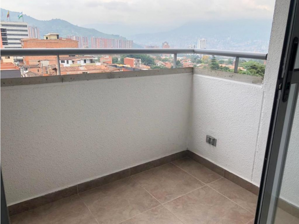 APARTAMENTO EN LA ESTRELLA