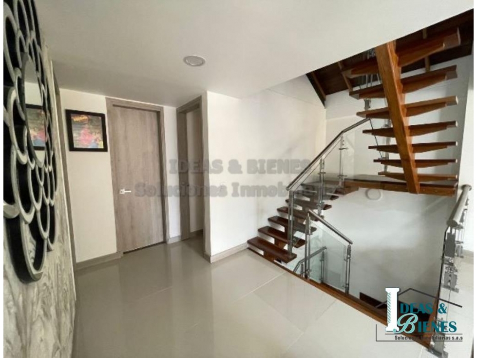 Casa En Venta La Estrella Sector Centro