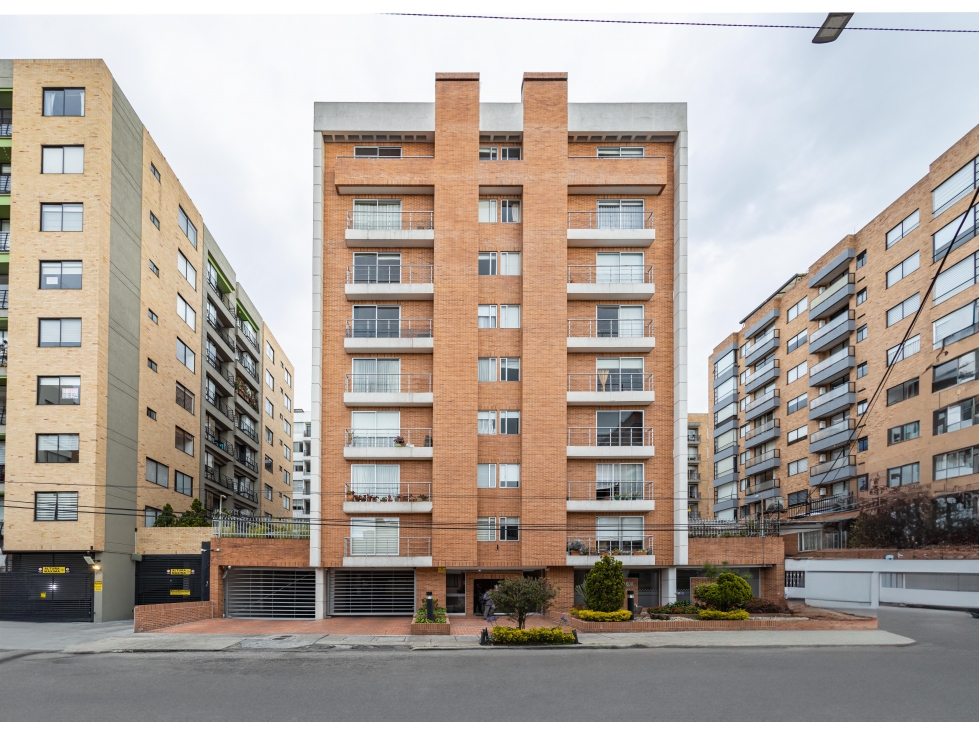 Apartamento para Venta en Cedritos 8 piso, Exterior