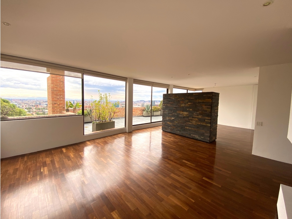 VENDO::PH::SANTA ANA::AREA 272 M2 + 52M2 TERRAZA::$2.680 MM