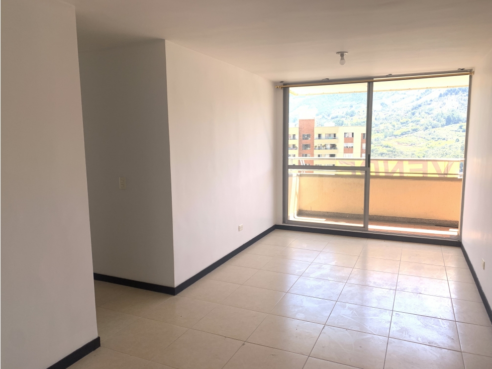 Apartamento en Venta en Itagui, sector Portal de Ditaires, Piso 25