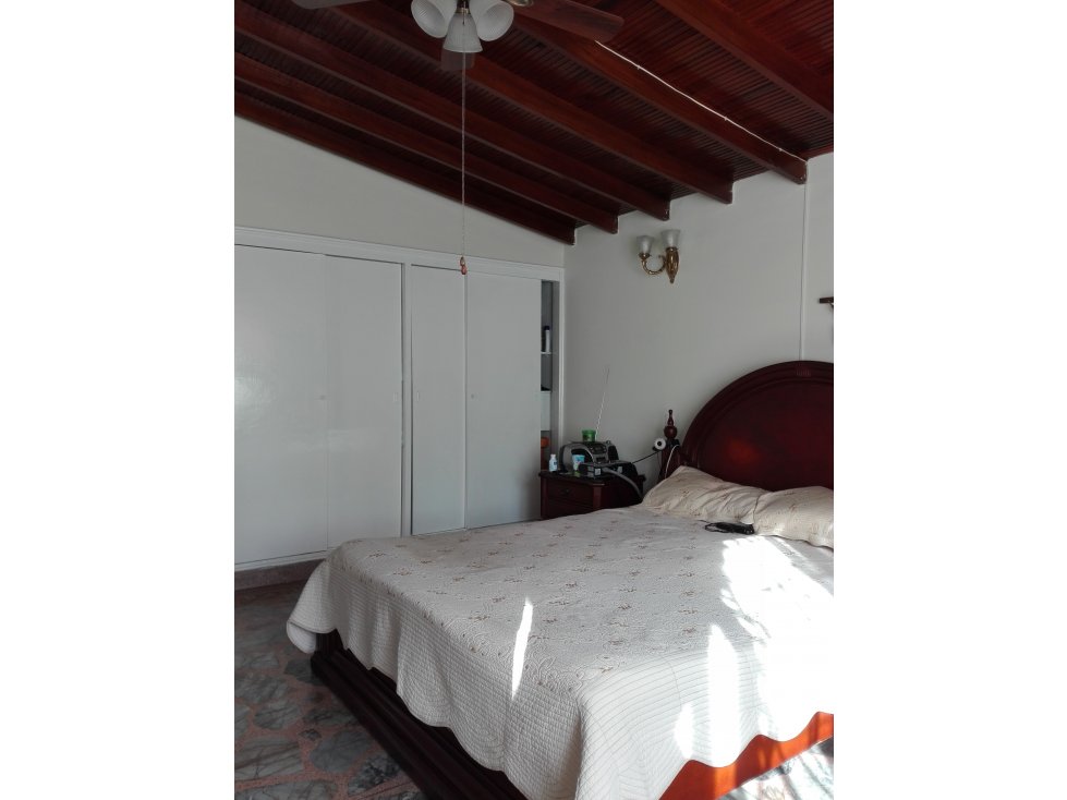 CASA MEDELLIN LAURELES POR PP GANGA. SE VENDE