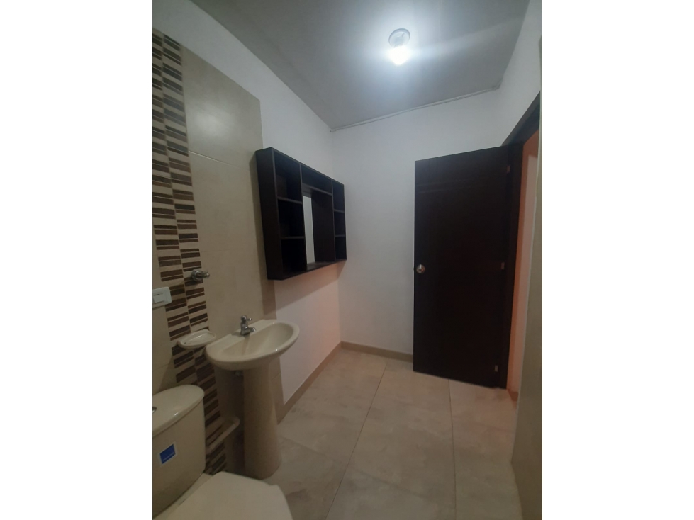 SE VENDE CASA EN EL ROSEDAL DE COMFANDI - CALI SUR