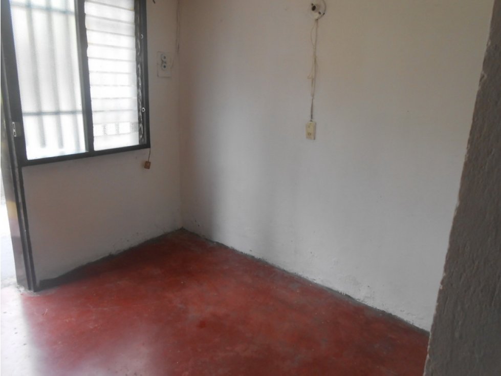 APARTAESTUDIO EN ARRIENDO  SAN ANTONIO   COD  3697