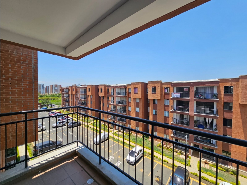 Alquiler Apartamento 5to Piso Conjunto Segovia, Valle del lili.