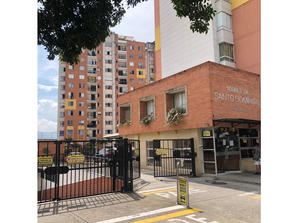 SE ARRIENDA APARTAMENTO REAL DE MINAS