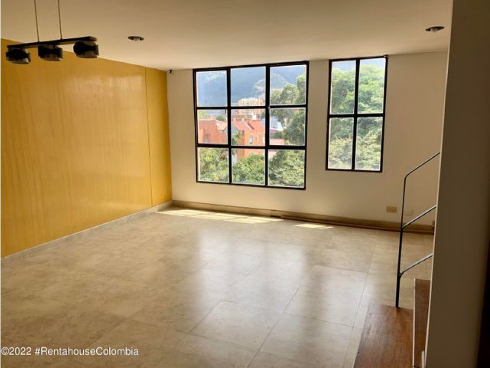 Apartamento en Venta en Cedritos 22-1808 C.O