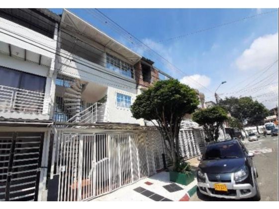 Edificio en venta en Atanasio Girardot