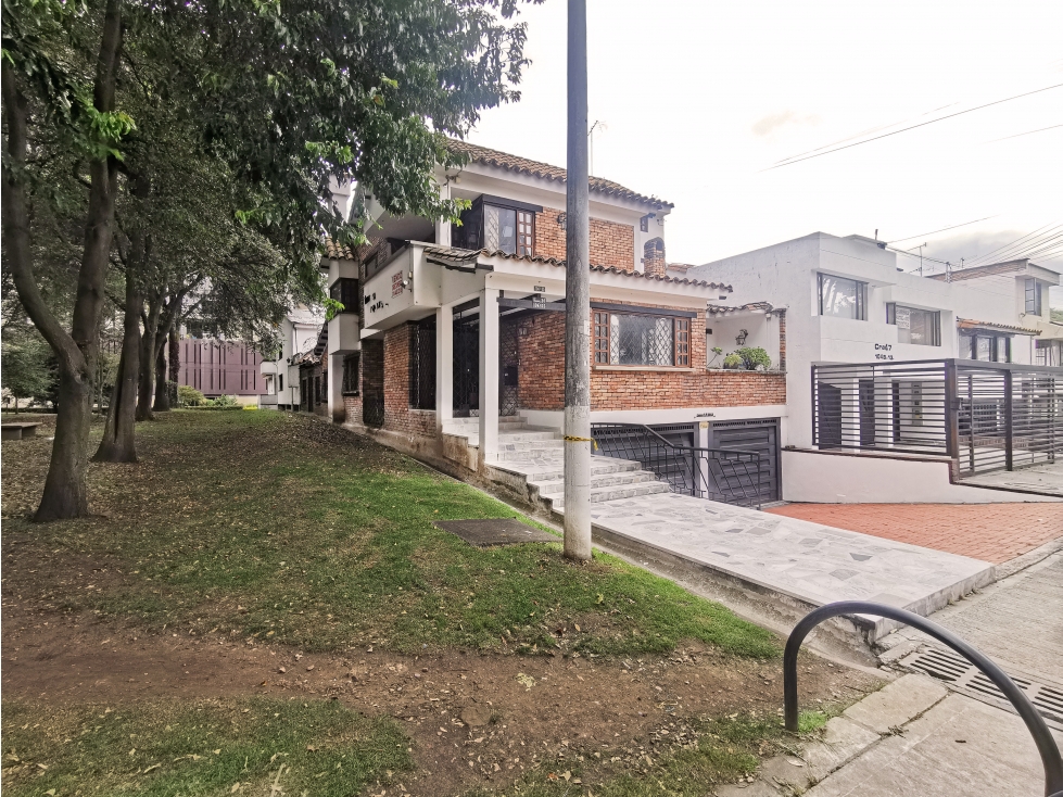 Casa en venta para remodelar en Pasadena Bogotá