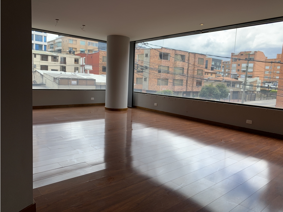 Vendo amplio y lindo  apartamento en San Patricio