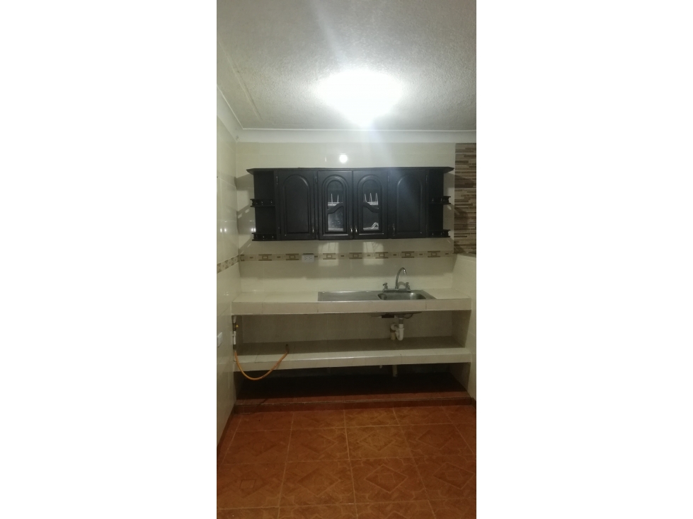 VENDO CASA DE 3 PISOS INDEPENDIENTE EN CIUDAD CORDOBA