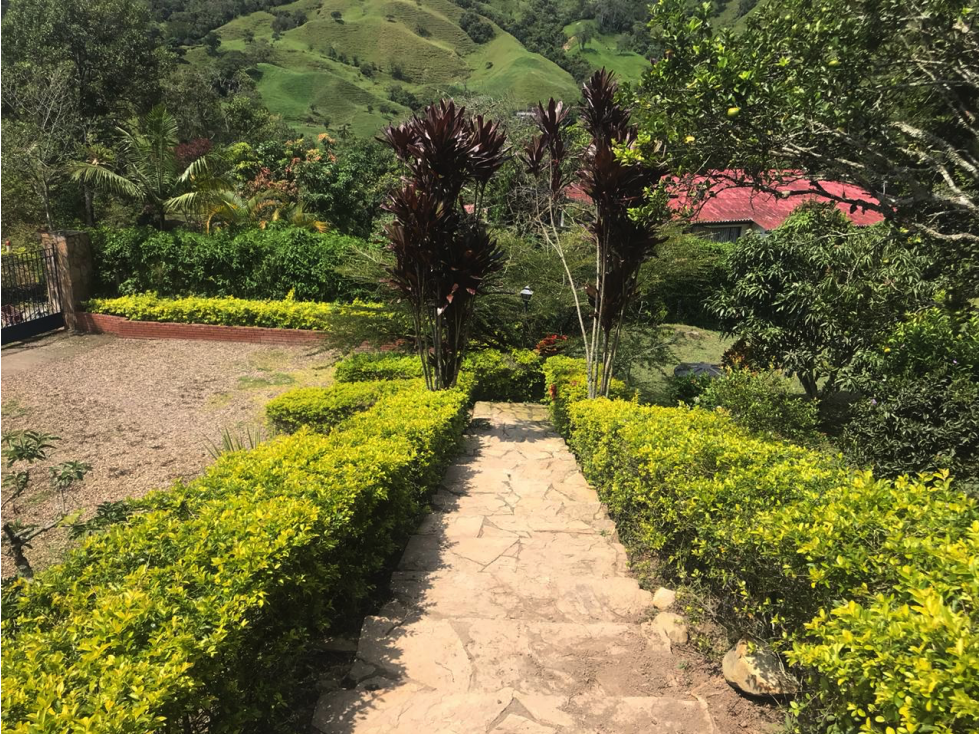 Venta Finca en Vereda de Namay, Municipio Sasaima