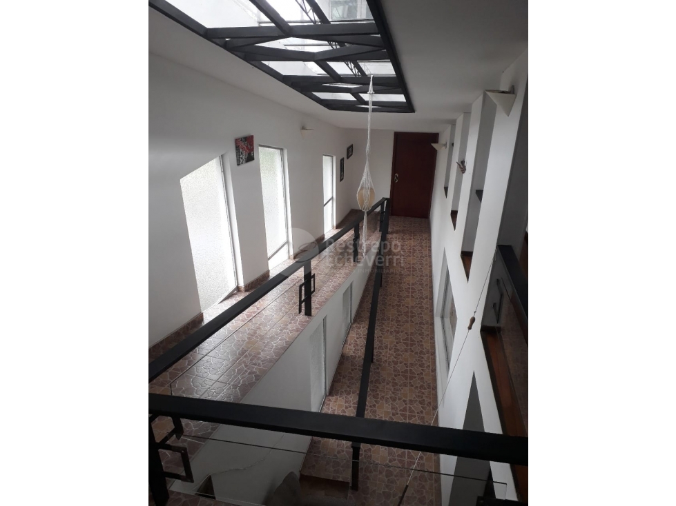 Vendo casa con renta, barrio Palermo, Manizales