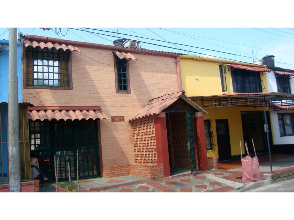 VENDO CASA EN GIRARDOT