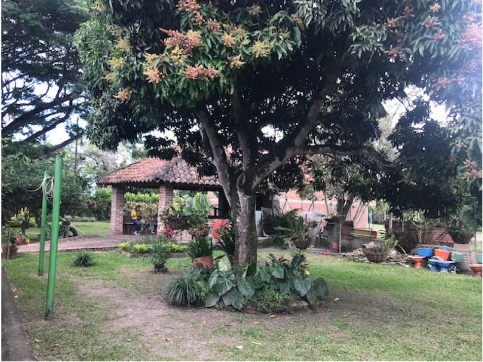 Casa Campestre  VENTA / o ALQUILER Sonso -Guacari Valle