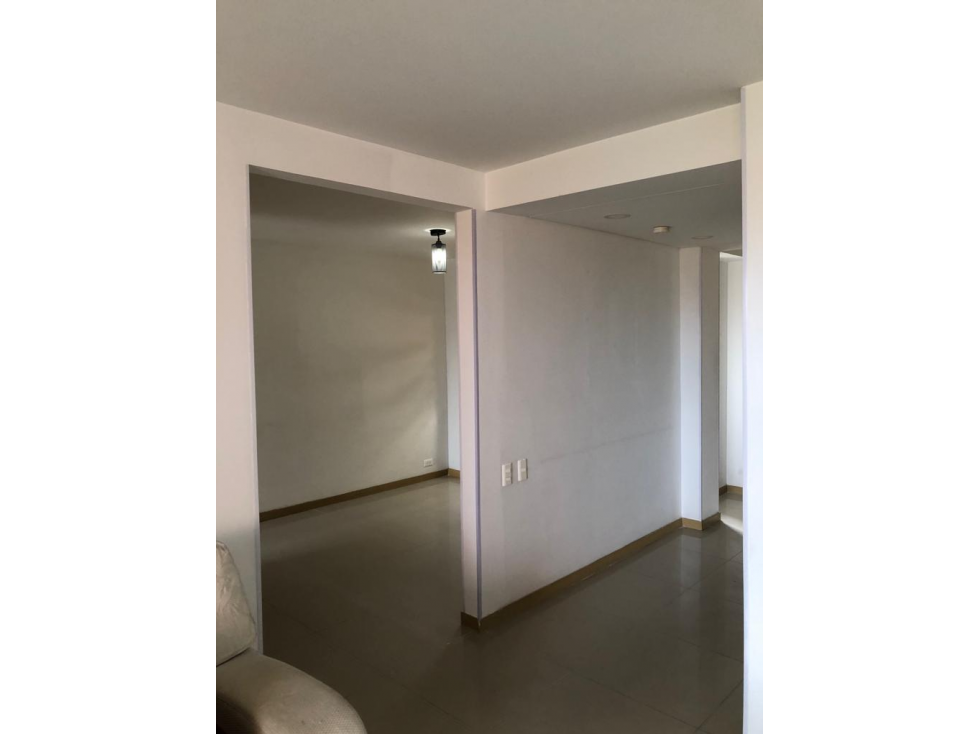 VENTA APARTAMENTO OESTE U.R HOJARASCA