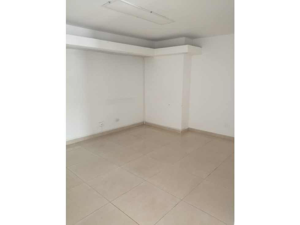 ARRIENDO LOCAL COMERCIAL EN SEGUNDO PISO EN PEREIRA COD 4335105