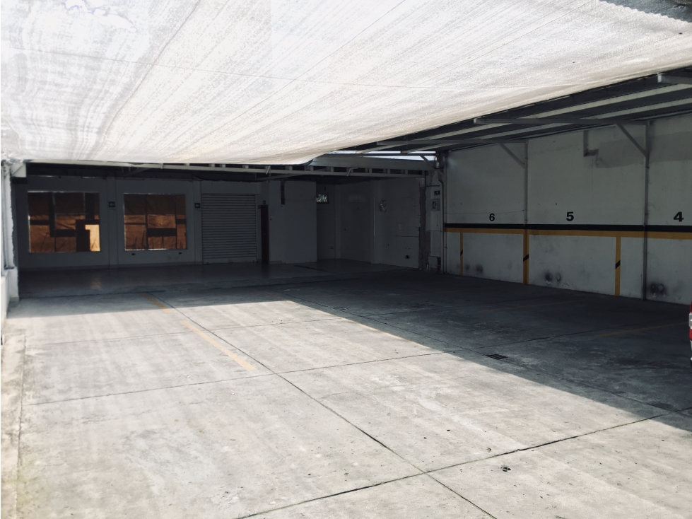 SE VENDE LOTE  ESQUINERO EN CABECERA BUCARAMANGA