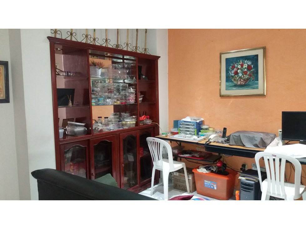 SE VENDE PRIMER PISO BARRIO GUARIN - ALVAREZ