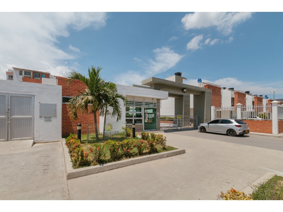 Hermosa casa en conjunto residencial sector de alto desarrollo - 005